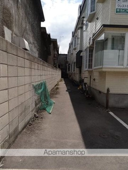 クレストホームズの外観