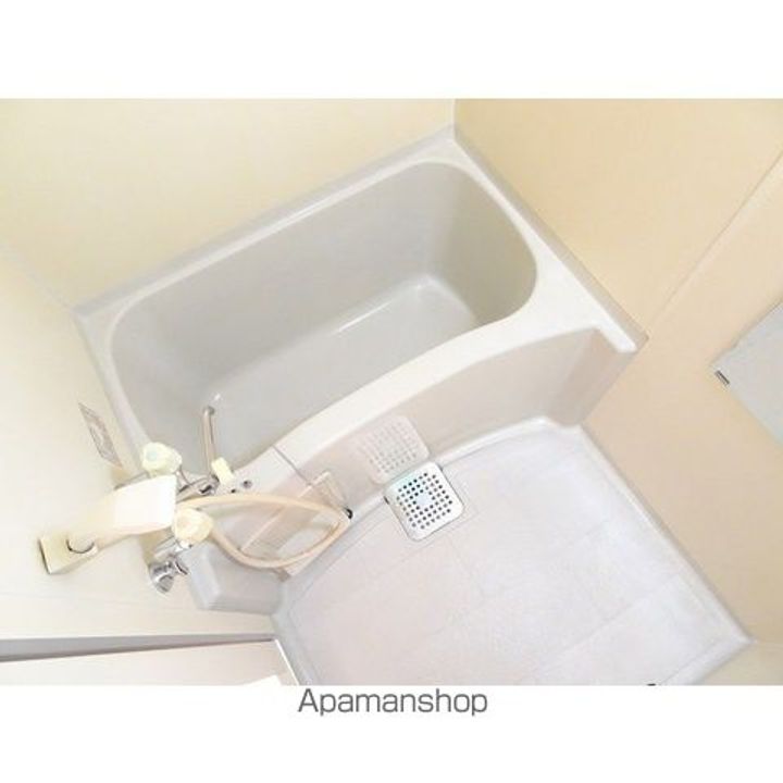 シャルロット101の風呂