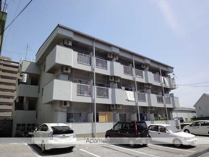 藤本マンションの外観
