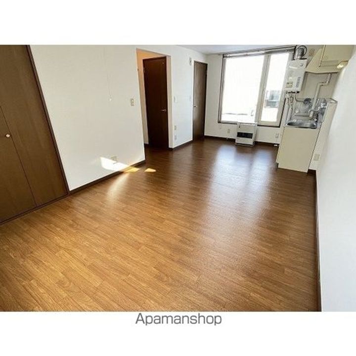 メゾン花園106の居間