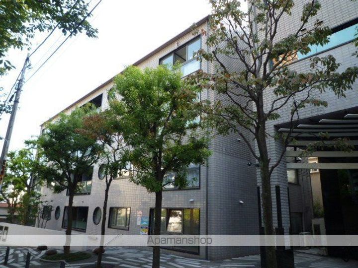 グランカーサ六本木の外観