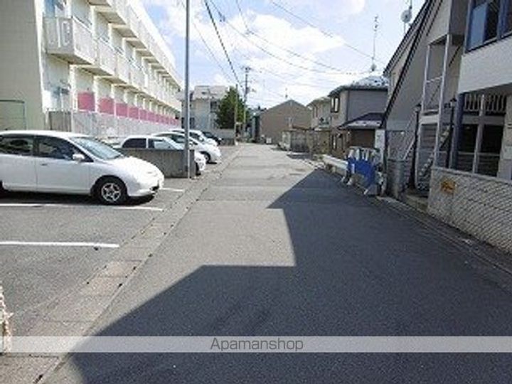 ル・ベルシオン202の周辺