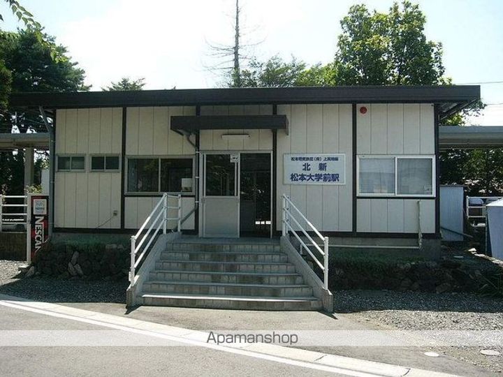 長野県松本市大字新村の賃貸アパートの周辺