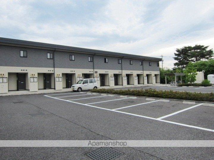 レオパレスクレスセント107の外観