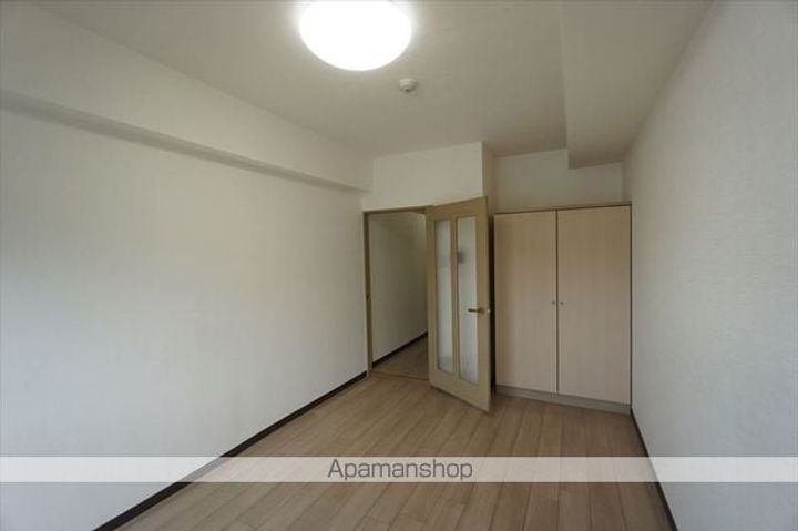 愛知県名古屋市東区泉2丁目の賃貸マンションの内装