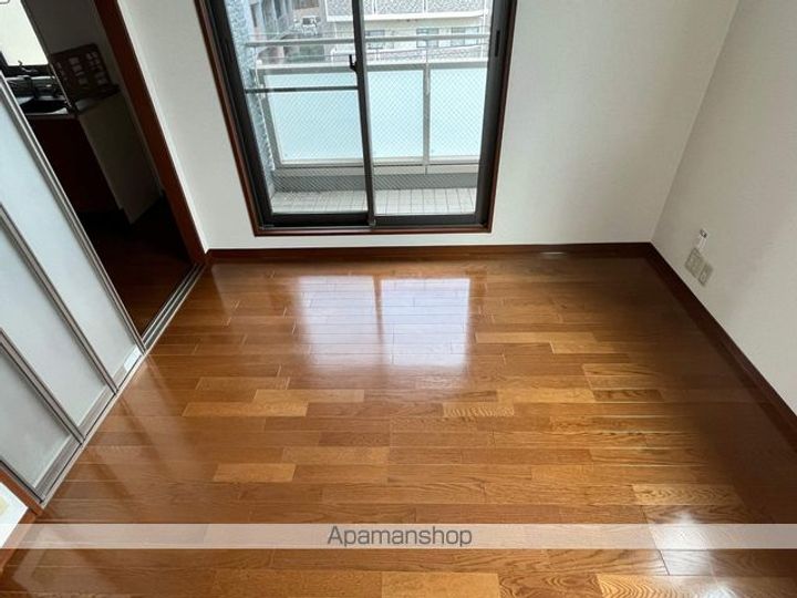 オーガスタ・スクウェアのその他画像