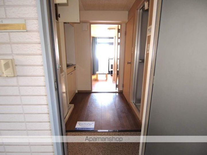 レオパレスグリーンヒル塩尻206の玄関