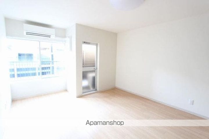 香川県高松市藤塚町3丁目の賃貸マンションの内装