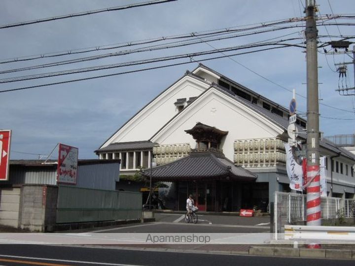 トリヴァン加守田の周辺