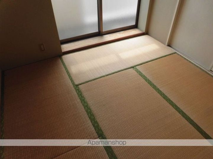 レピュート・マルミツ302のその他画像