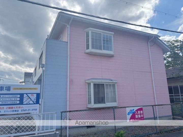 滋賀県彦根市八坂町の賃貸アパートの外観