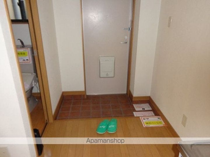 北村ビルの玄関