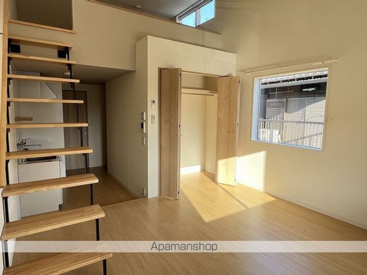 アトリエの居間