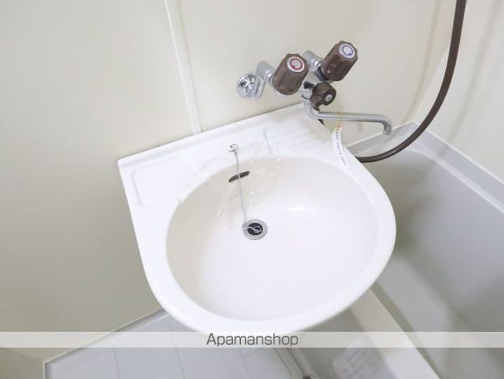 セントラルハイツ滝川303の内装