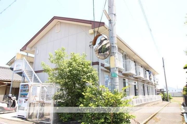 岡山県岡山市中区中井1丁目の賃貸アパートの外観