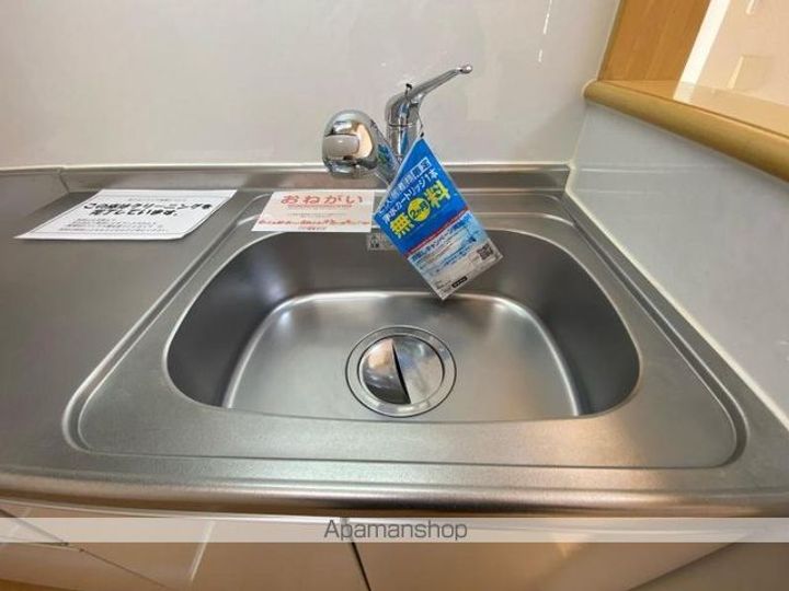 香川県高松市香西東町の賃貸アパートの内装