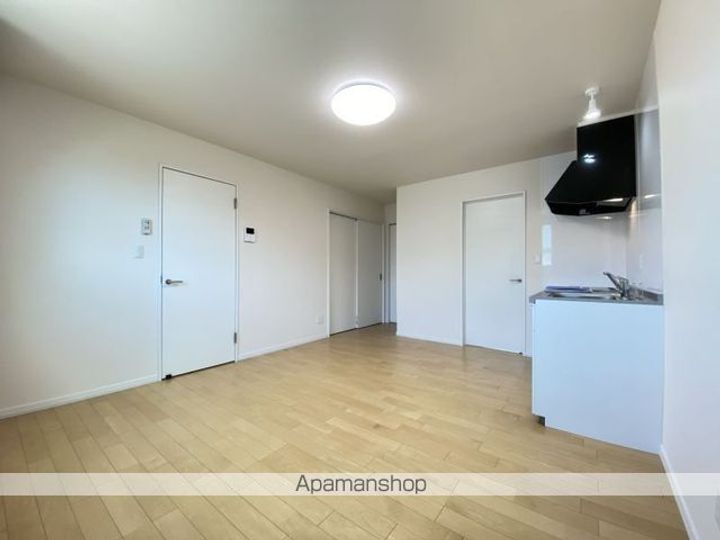 MSクリック103の内装