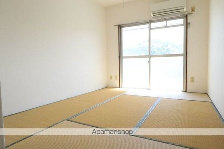 PLEAST桃園公園の居間