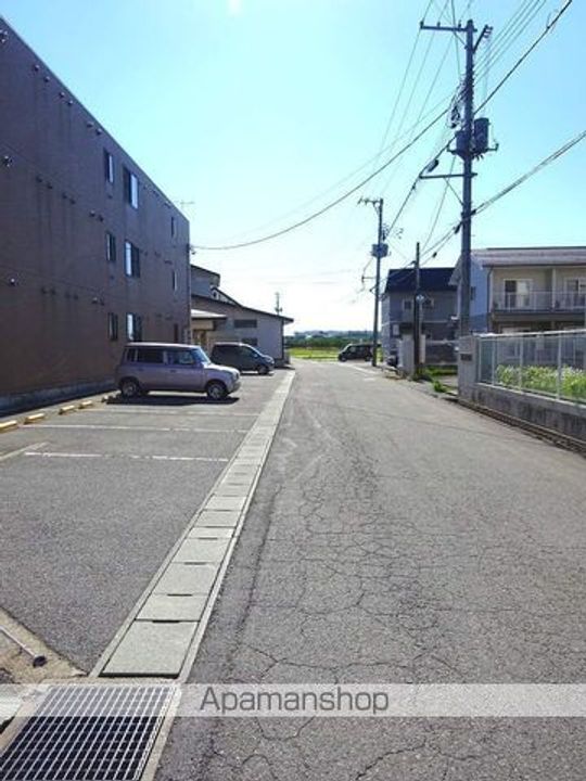セルジェ・さくら201の周辺
