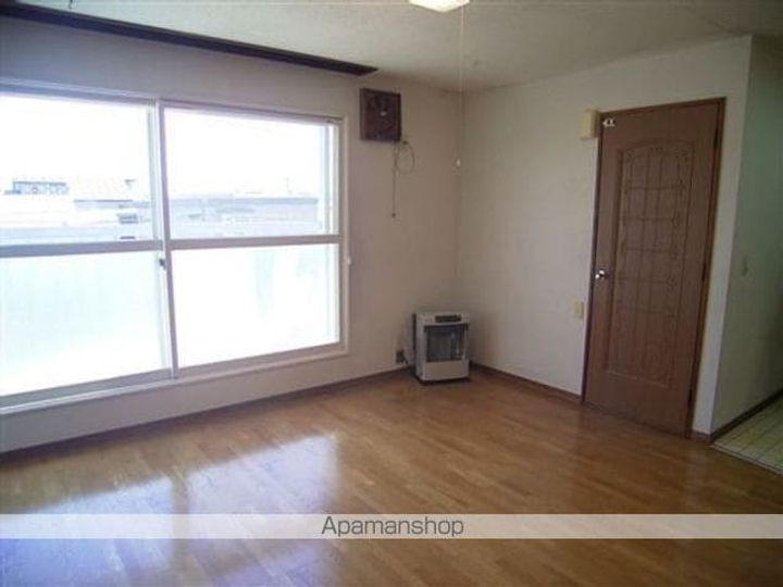 エレガンスわかな1-Dの居間