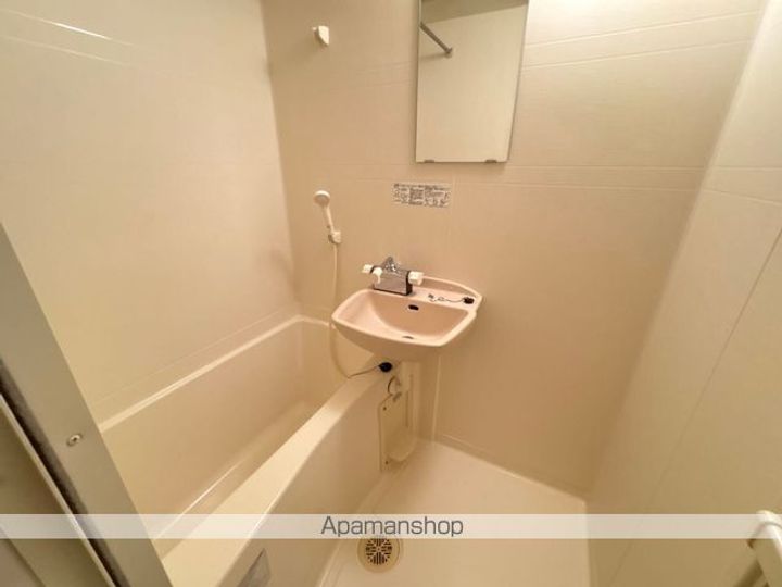 レオパレスレキアの風呂