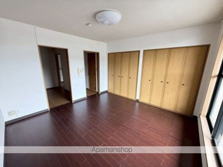 パルテール東新潟A210の居間