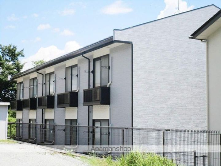 レオパレスエグランティーヌの外観