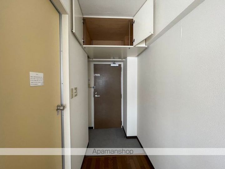 鳳乃舞雄飛が丘402の玄関