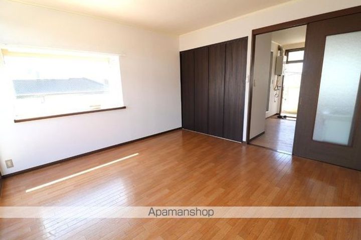 ソレイユあさかの居間