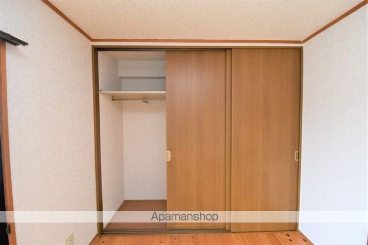 真装マンション205の内装