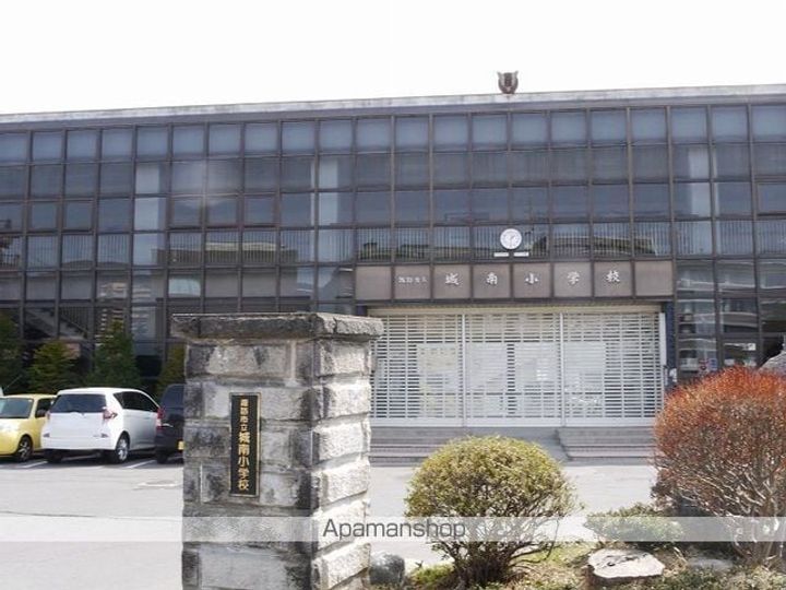 パストラーレ高島B棟B202の周辺