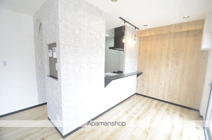 ハイツ東小浜106の内装