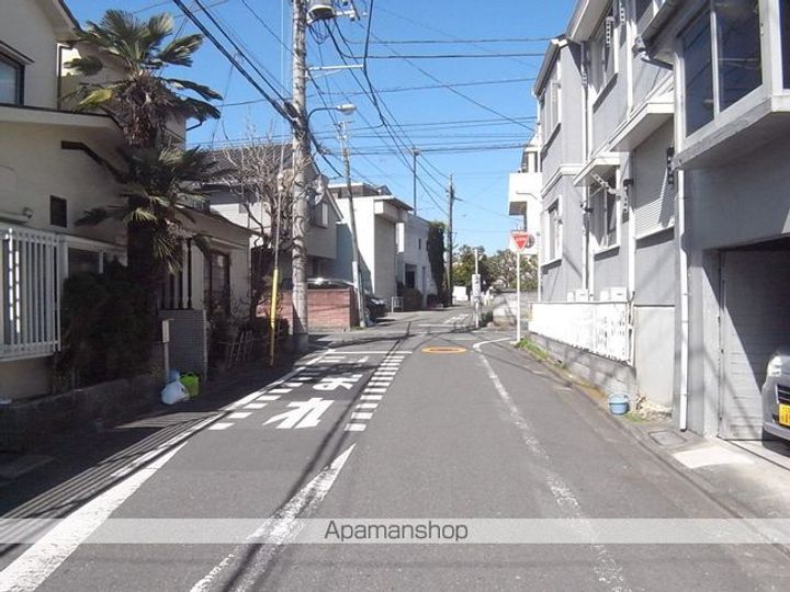 アパートメントハウスウエジマの周辺