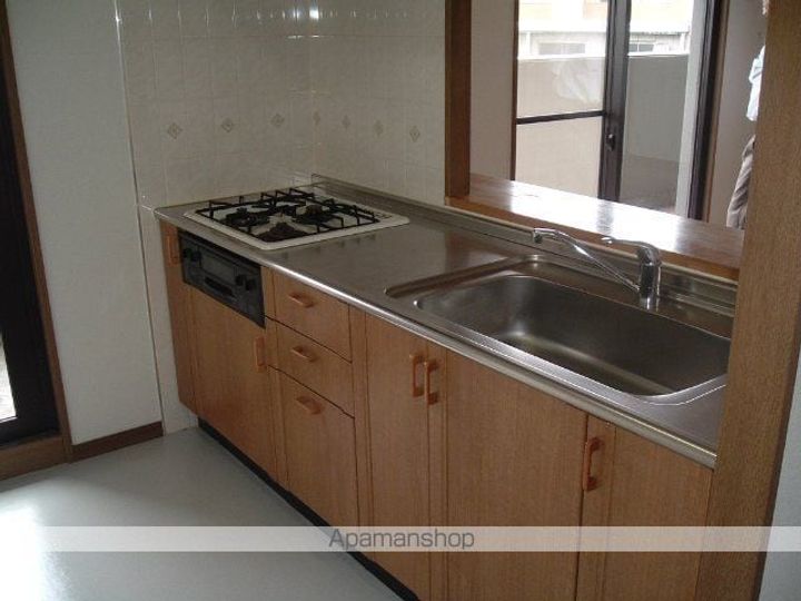 ファヴォール白壁602のキッチン