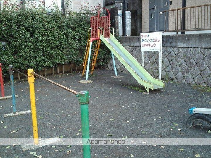 神奈川県川崎市宮前区馬絹4丁目の賃貸アパートの周辺