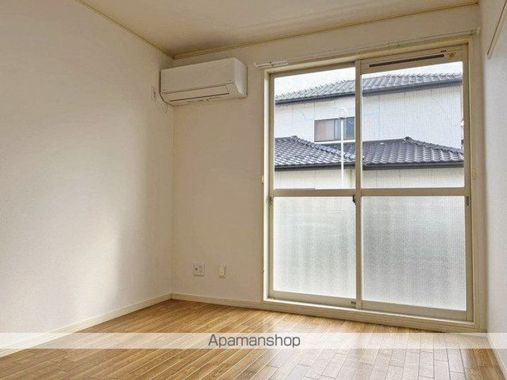 福島県郡山市横塚2丁目の賃貸アパートの居間