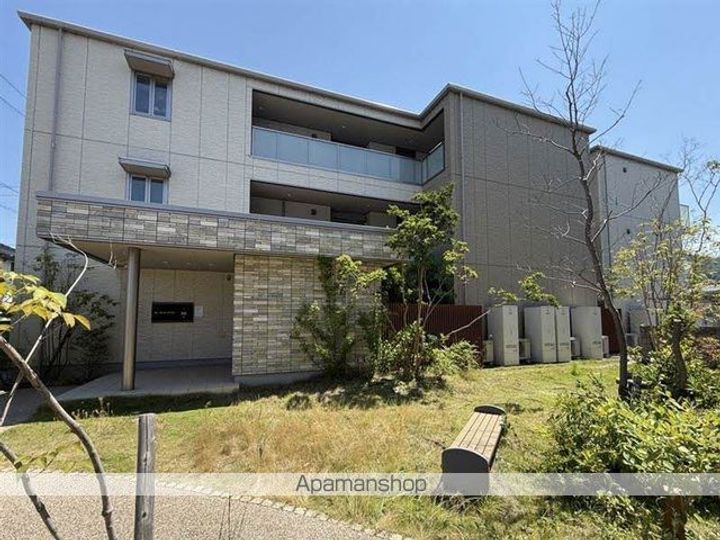 シャーメゾン宇多津 B棟の外観