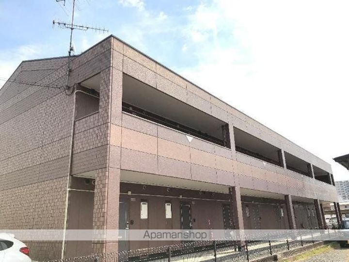 F’S COURTの外観