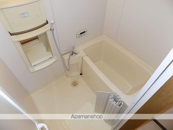 ハイネス西春302の風呂