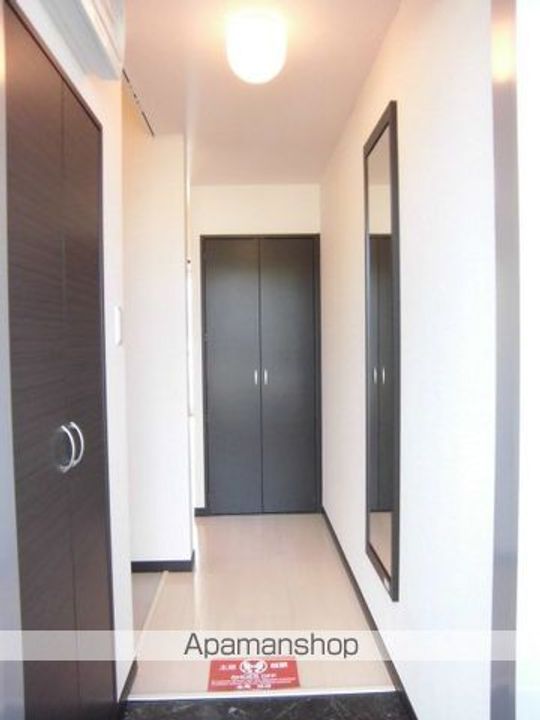 レオネクストクラジヤイの玄関