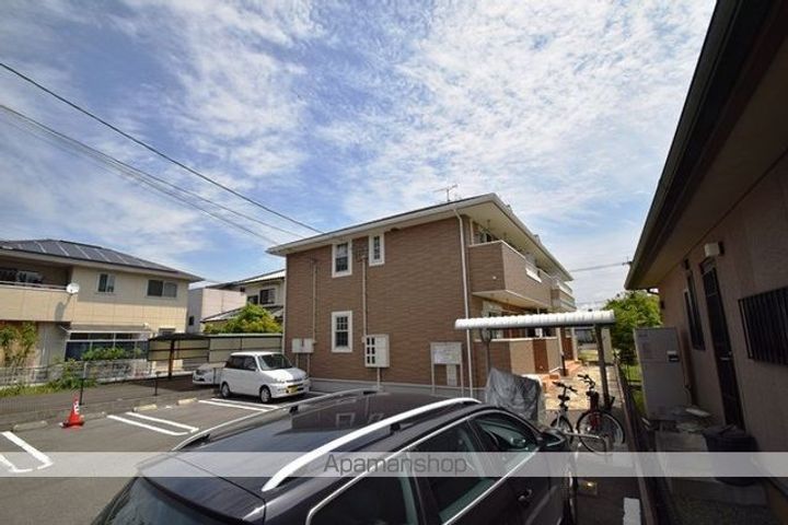 熊本県八代市西松江城町の賃貸アパートの外観