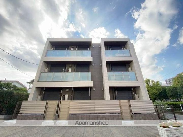 埼玉県三郷市三郷1丁目の賃貸マンションの外観