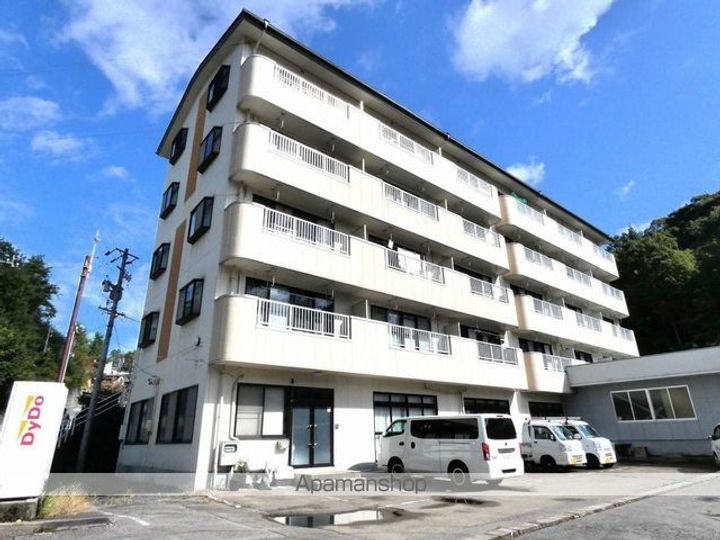 ハイツスカイベリーの外観