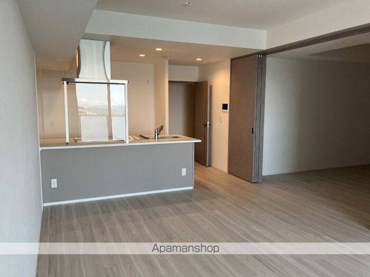 THE REJUVEPORT KISARAZUの居間