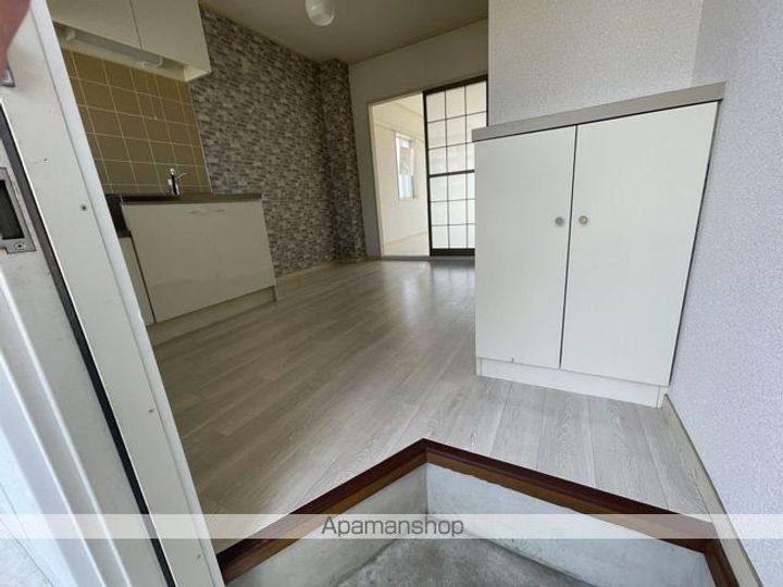 アーバンハイツⅡ101の玄関