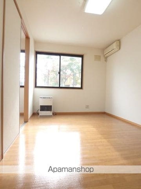 プレミール石江の居間