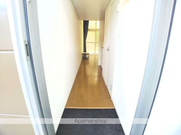 レオパレス中百舌鳥の玄関