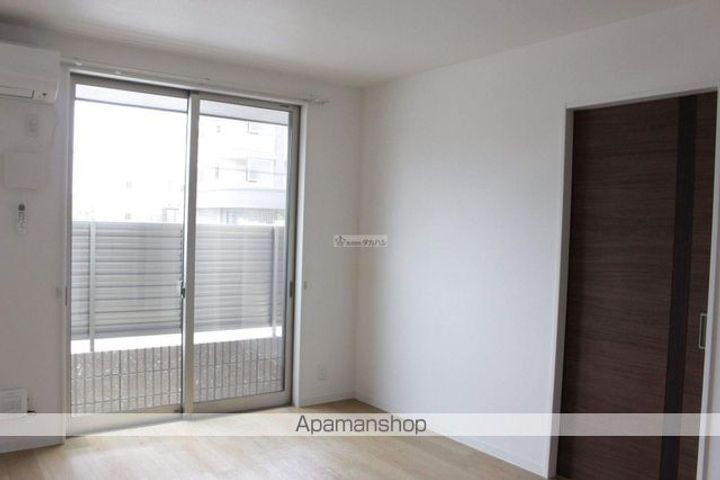 広島県福山市南今津町の賃貸アパートの内装