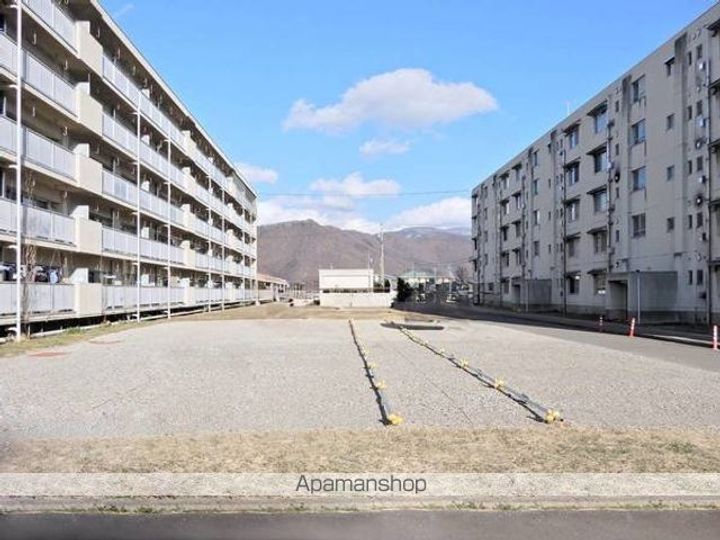 ビレッジハウス更埴2号棟304の内装