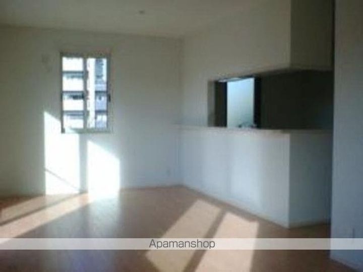 大阪府豊中市向丘2丁目(一戸建)の賃貸物件の居間